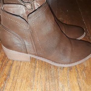 G by Guess Brown Boots 6.5M